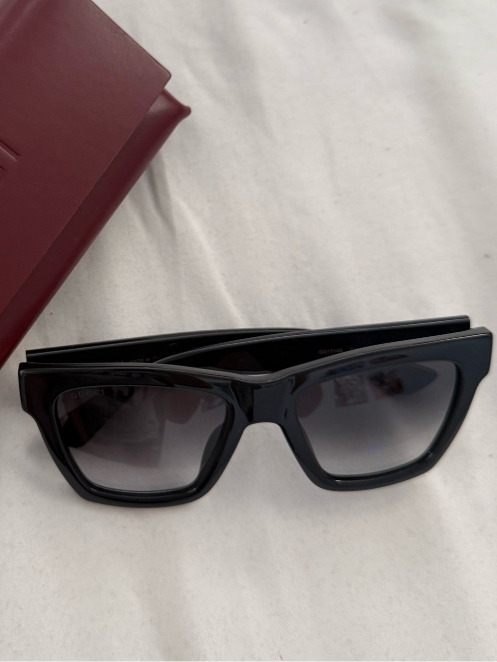 Gucci Grey Gradient Cat Eye Ladies Sunglasses GG1714S Retail $305